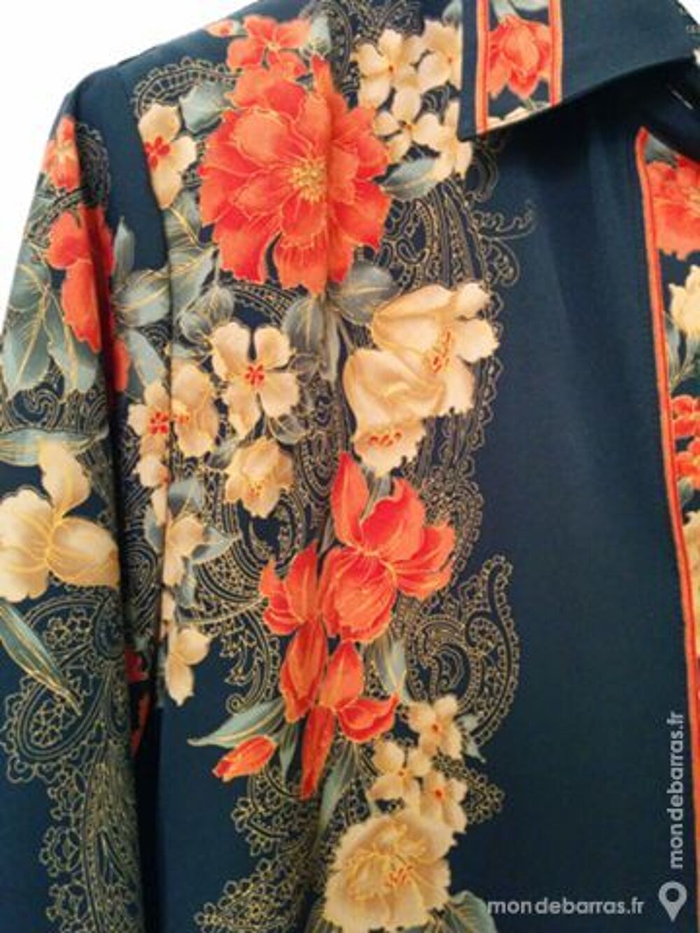 Tunique noire motif floral Vêtements