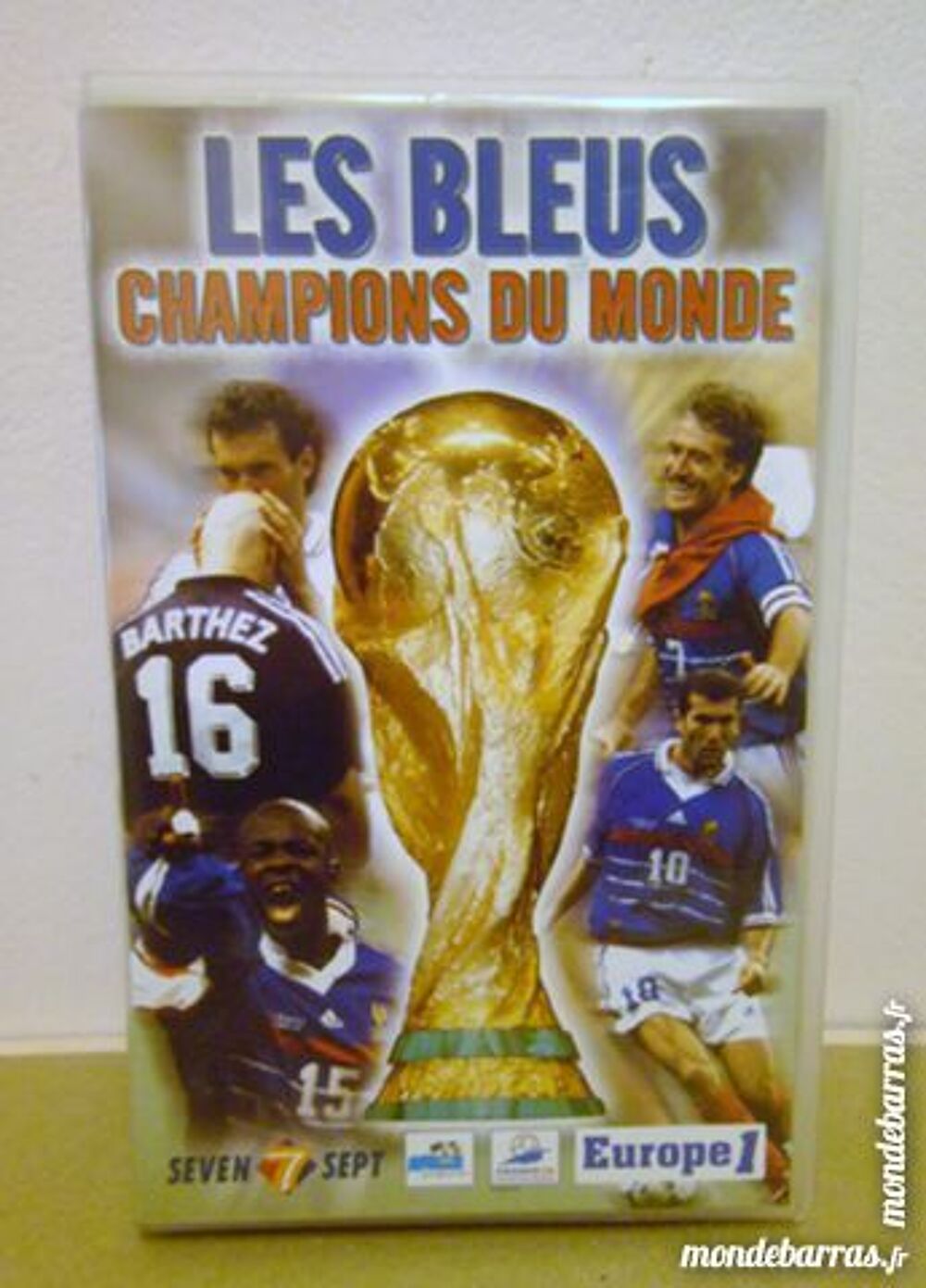 K7 VHS LES BLEUS CHAMPIONS DU MONDE 1998 DVD et blu-ray