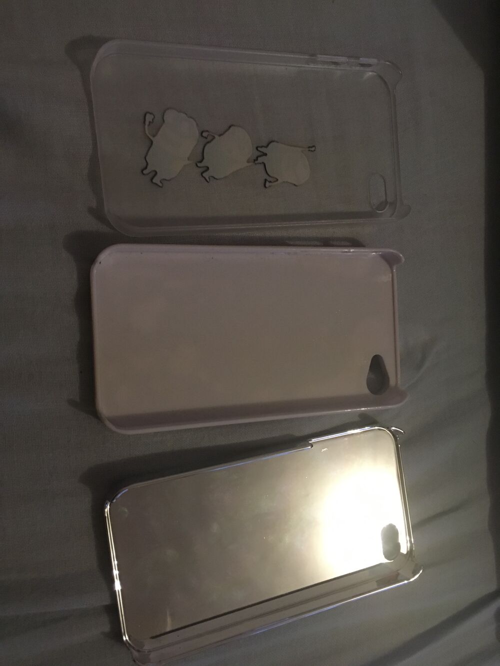 3 coques iPhone 4/4S Tlphones et tablettes