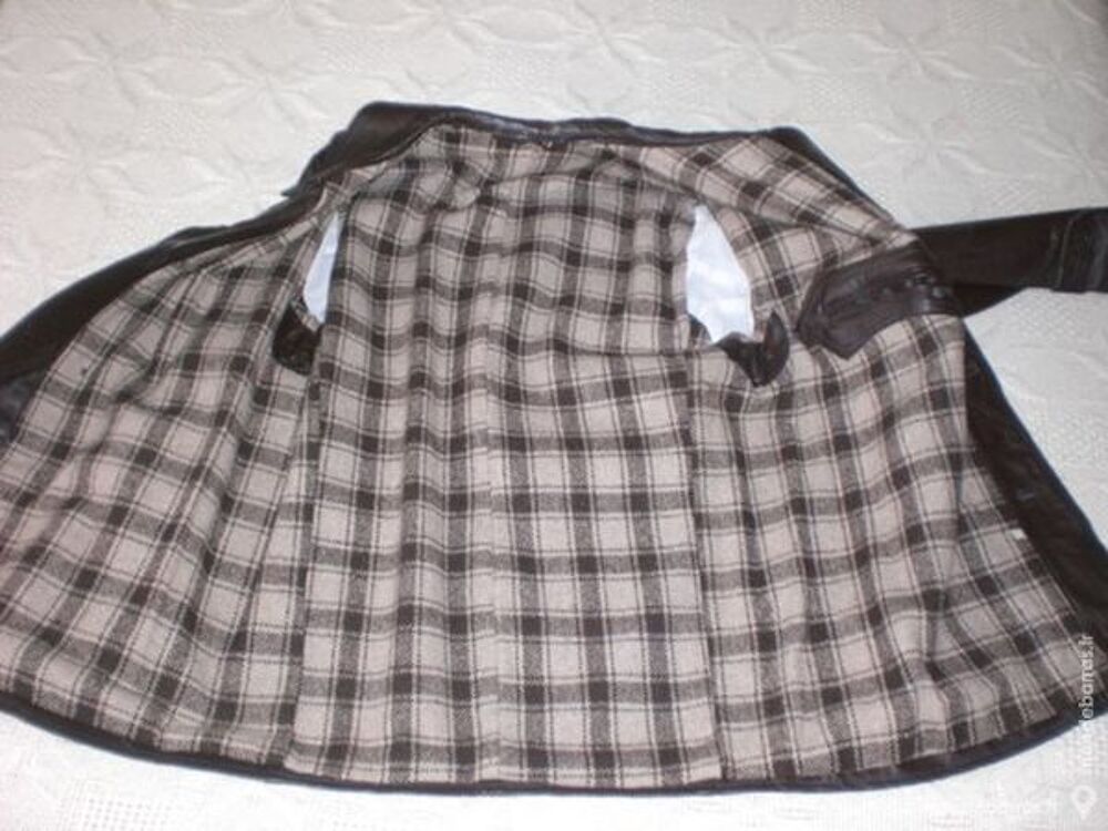 veste cuir toute neuve Vêtements