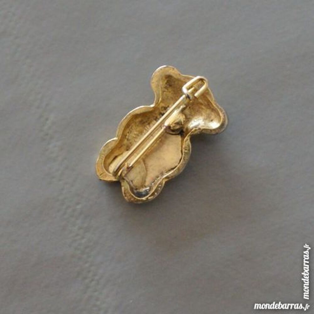 Broche dor&eacute;e ours Bijoux et montres