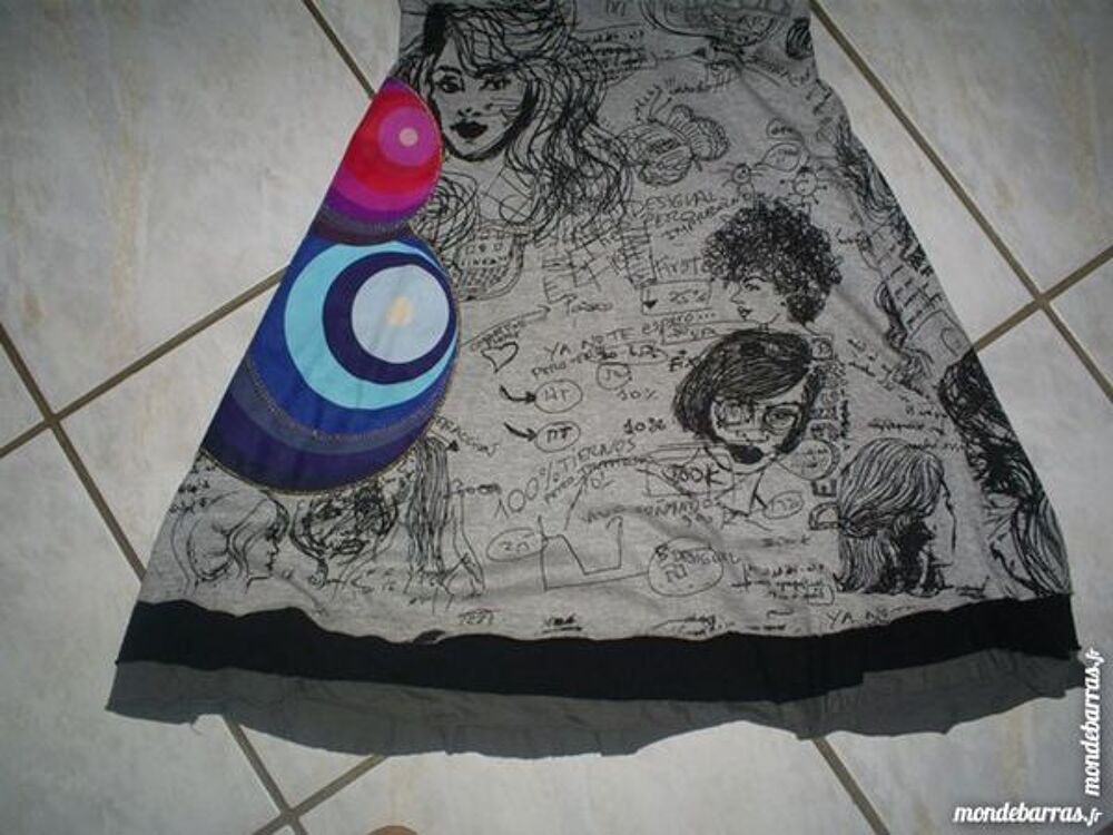 Robe DESIGUAL Taille M Vêtements