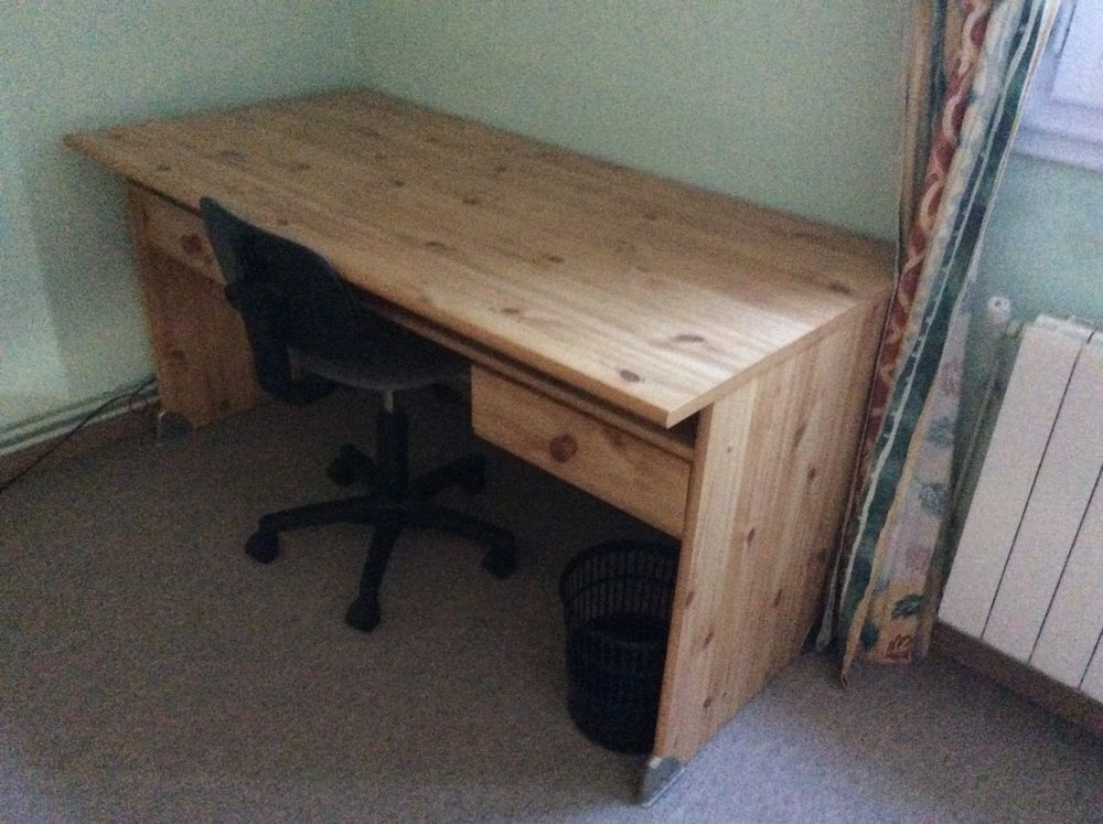 Bureau en pin massif Meubles