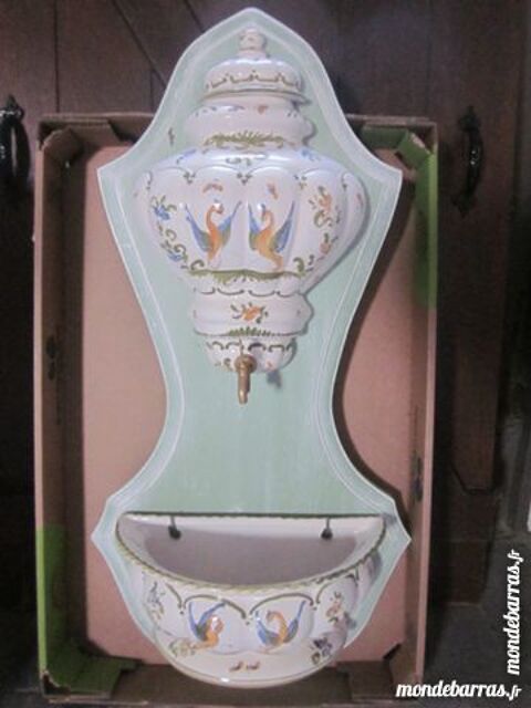 fontaine murale en Moustier 35 Leers (59)