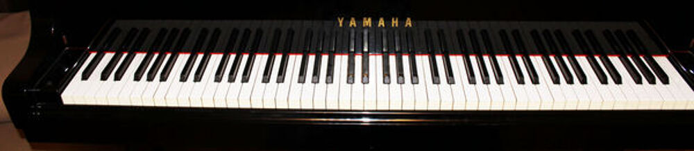 Piano 1/4 de queue Yamaha C3 Instruments de musique