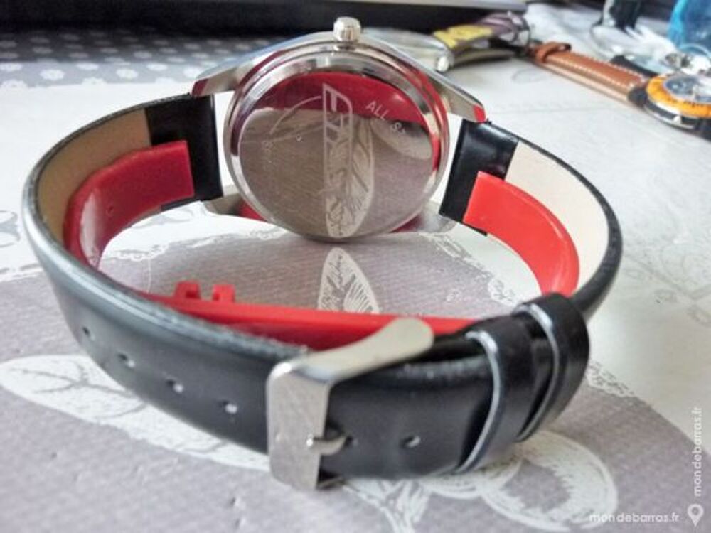 SPY montre analogique &agrave; disques ANA0010 Bijoux et montres