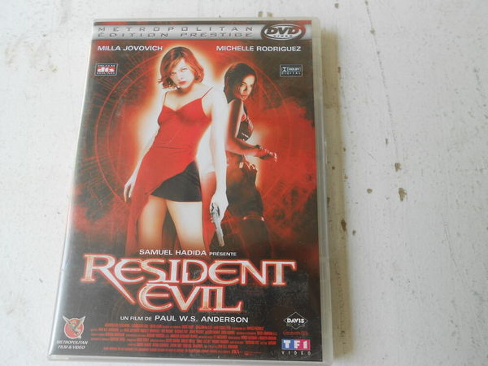UN LOT DE DVD DVD et blu-ray