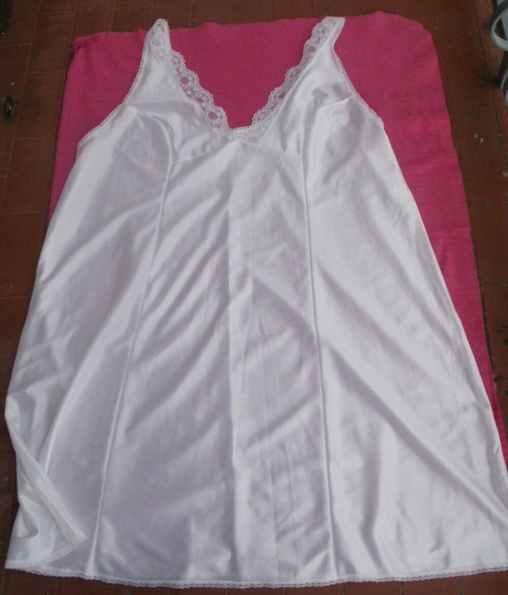 Fond de robe 54/56 Fabrication fran&ccedil;aise "SOUPLE", &eacute;cru Vêtements
