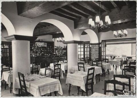 JOIGNY EN BOURGOGNE - CP / prixportcompris 4 Laon (02)