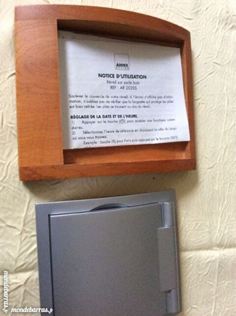 R�veil calendrier calculatrice bureau addex design 12 Gif-sur-Yvette (91)