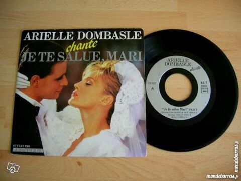 45 TOURS ARIELLE DOMBASLE chante Je te salue, Mari 13 Nantes (44)