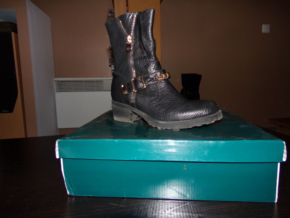 BOTTINE EN CUIR DE BUFFLE tAILLE 37 MARQUE MAMZELLE; Chaussures