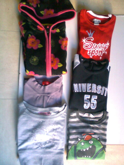 vtements FILLE et GARCON - 6 ans - zoe 2 Martigues (13)