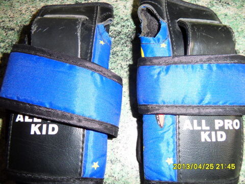 Protge-mains pour rollers, skate? 3 Montvrain (77)