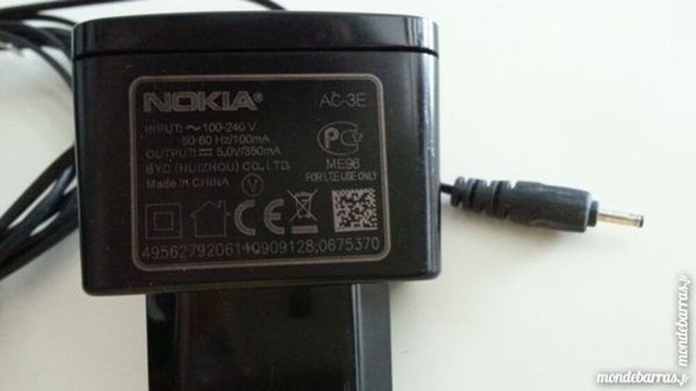 Chargeur nokia embout fin 3100 ect….. Téléphones et tablettes