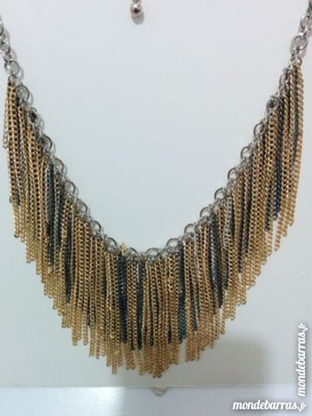 Collier fantaisie (Tons dor&eacute; &amp; argent&eacute;) Bijoux et montres