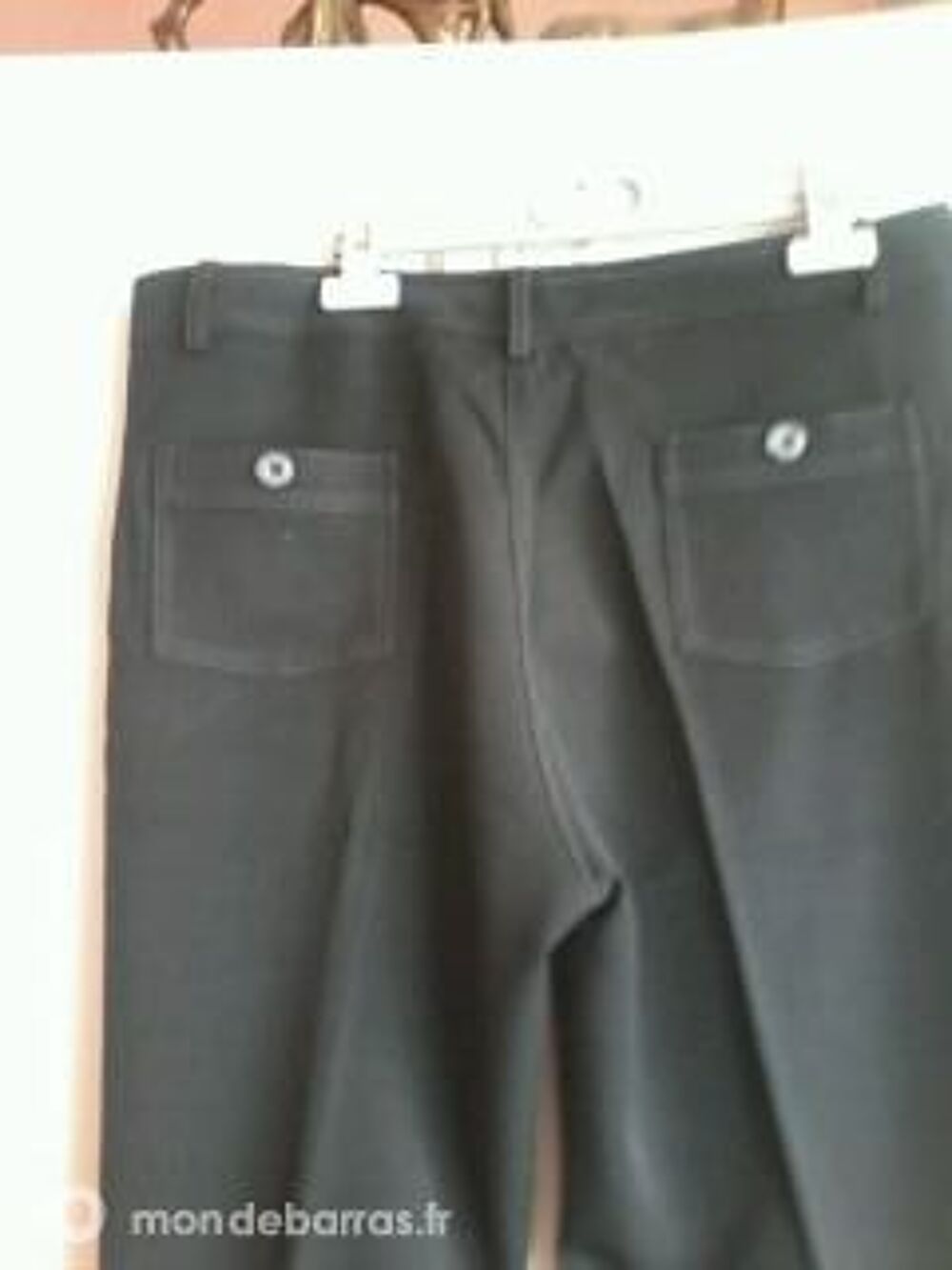 PANTALON NOIR NEUF T46 Vêtements