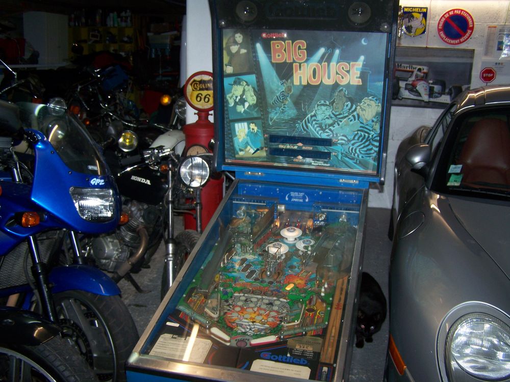 Ach&eacute;te en esp&eacute;ces jeux de bar caf&eacute; en panne ou a restaurer. Jeux / jouets