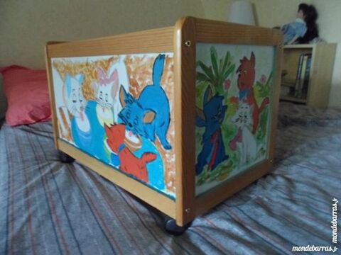 coffre  jouets 39 Arradon (56)