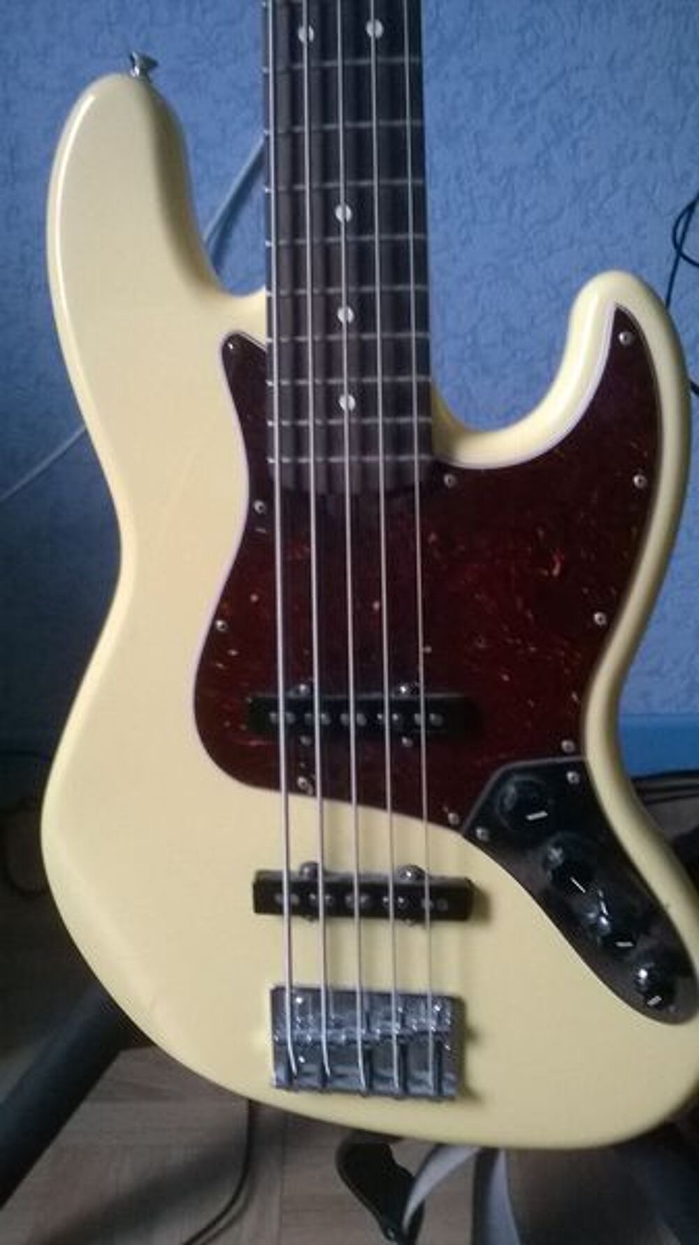 vends basse fender 5 cordes de lux mexico Instruments de musique