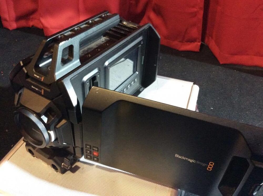 Blackmagic URSA 4,6K EF Photos/Video/TV