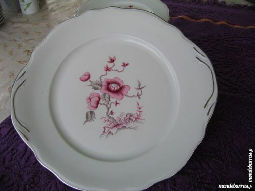 Service &agrave; g&acirc;teaux porcelaine de lourioux Cuisine