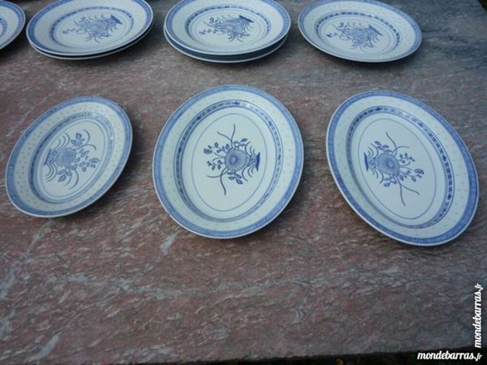 11 assiettes et 3 plats porcelaine chinoise Cuisine