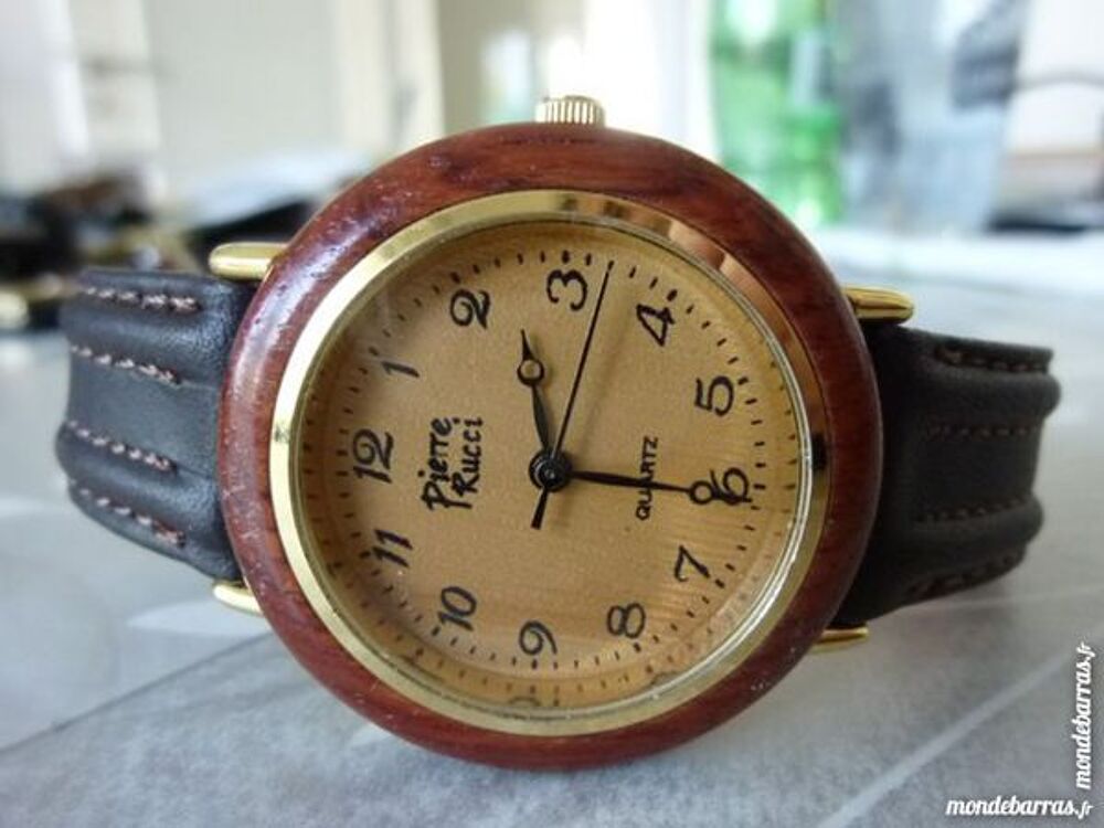 PIERRE RUCCI WOODY montre analogique ANA0034 Bijoux et montres