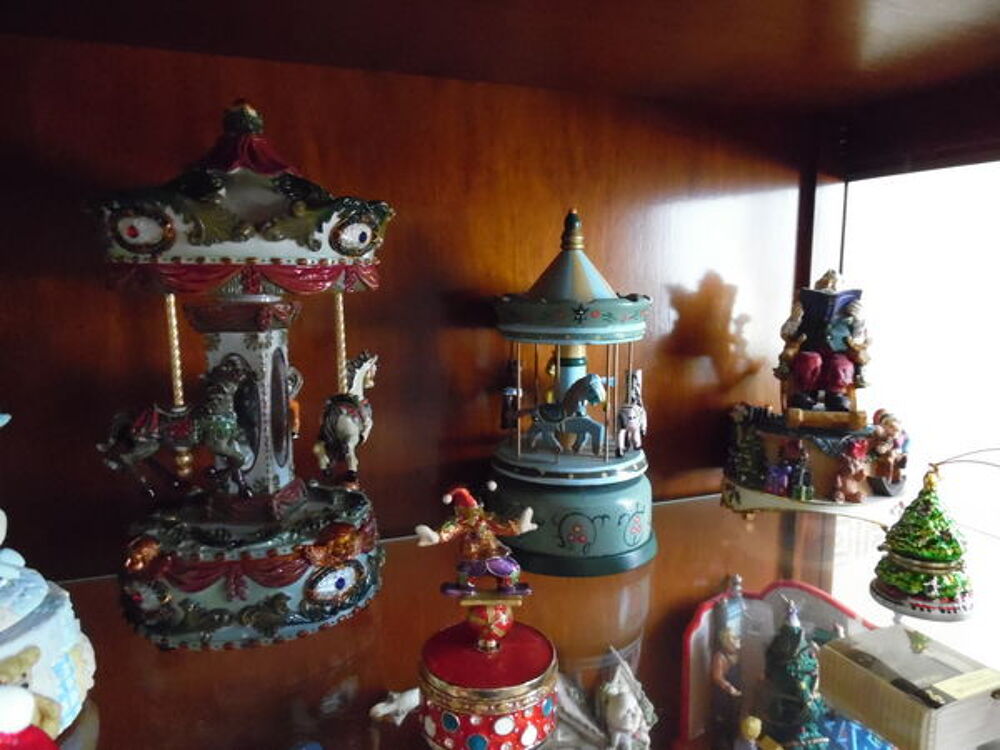 boites &agrave; musique, NEUVES Décoration