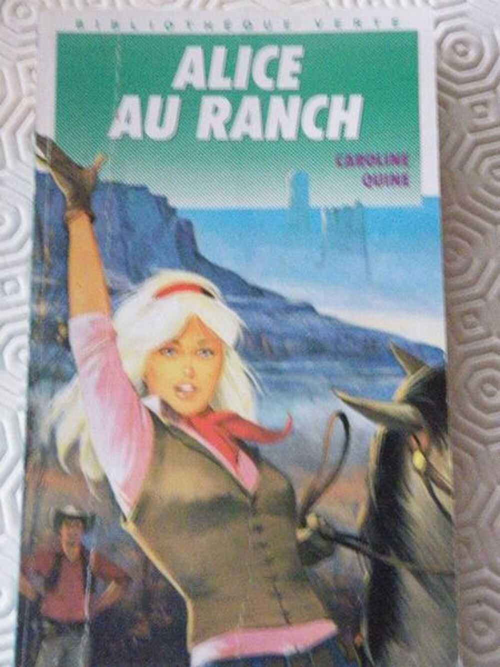 Alice au ranch de Caroline Quine
Livres et BD