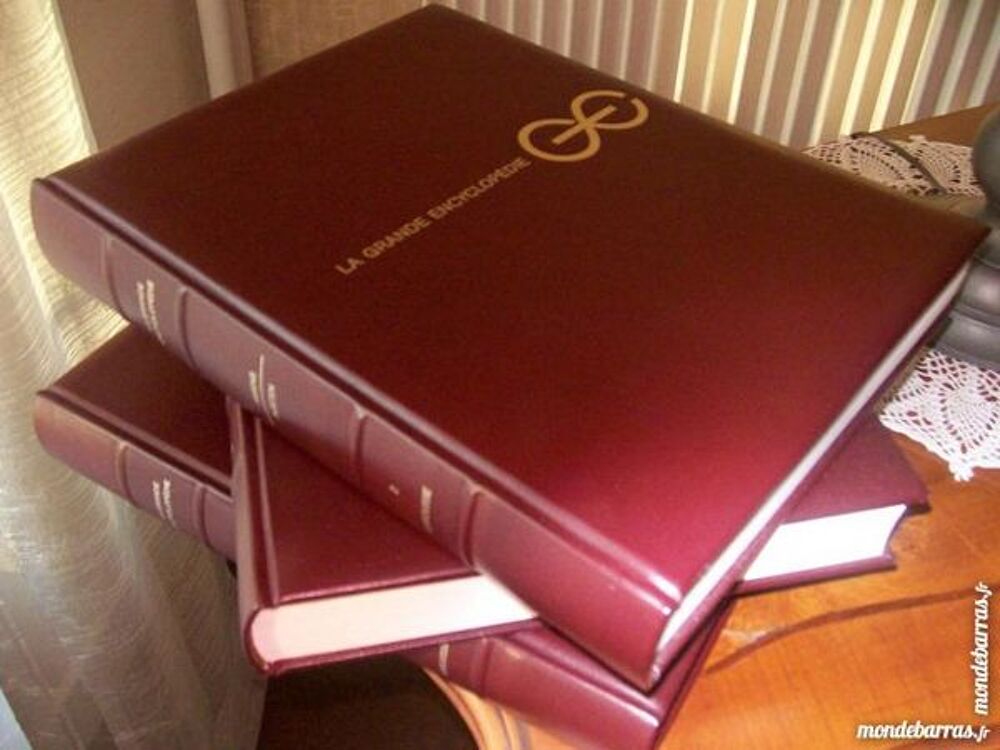 LA GRANDE ENCYCLOPEDIE LAROUSSE Livres et BD