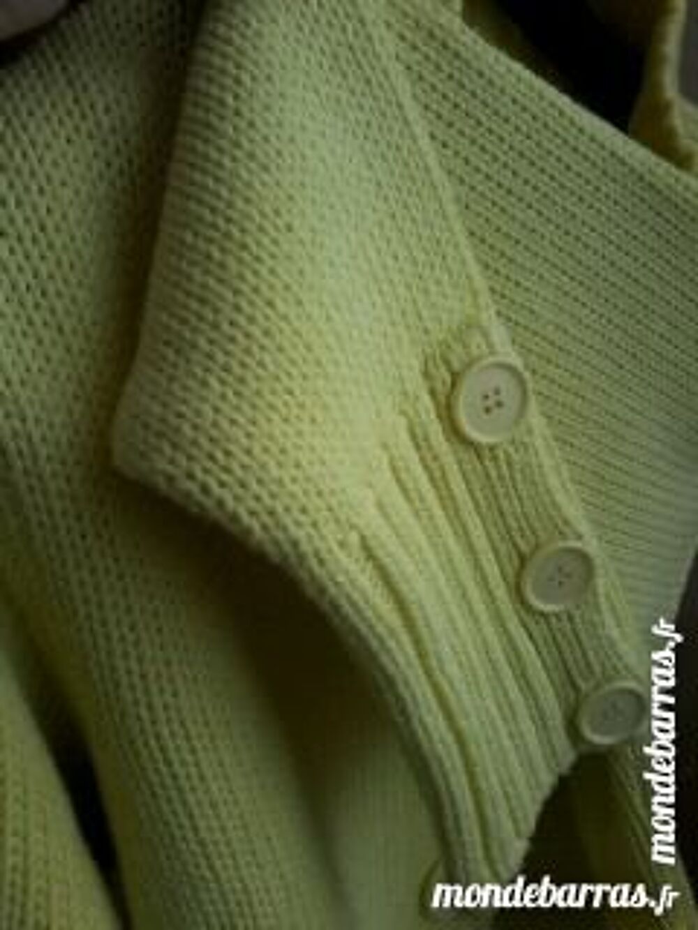GILET JAUNE TAILLE M 38/40 PHILDAR D'OCCAS. Vêtements