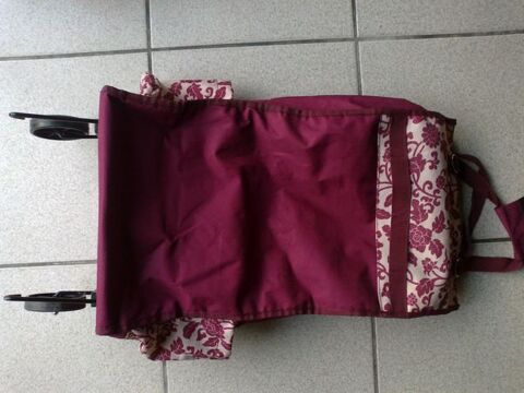 Sac à courses à roulettes 10 Challans (85)
