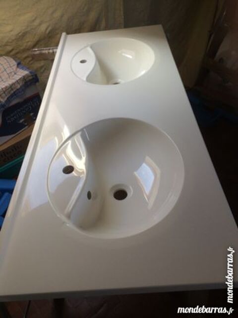 vasque neuve en poudre de marbre 100 Sollis-Pont (83)