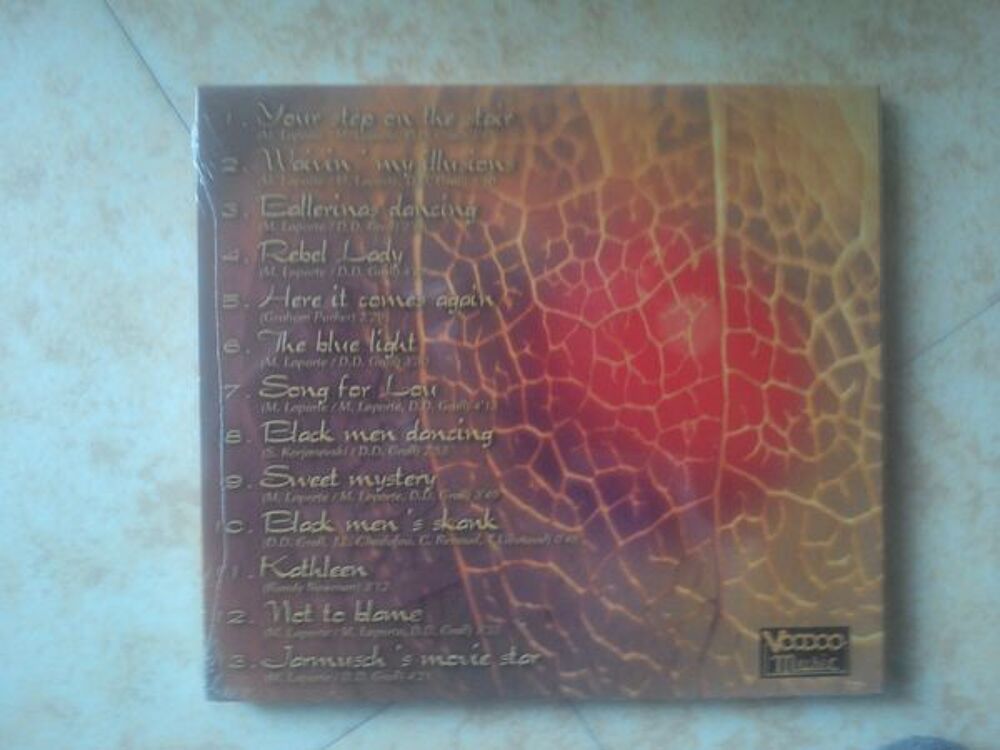 ONE PLUS ONE
SWEET MYSTERY CD et vinyles