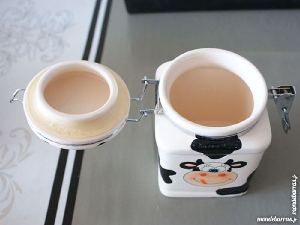 Pot herm&eacute;tique vache en porcelaine Cuisine
