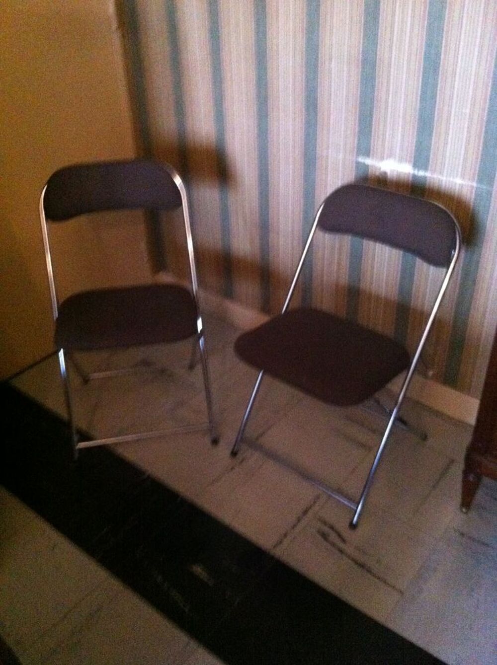 2 chaises pliables moderniste Meubles