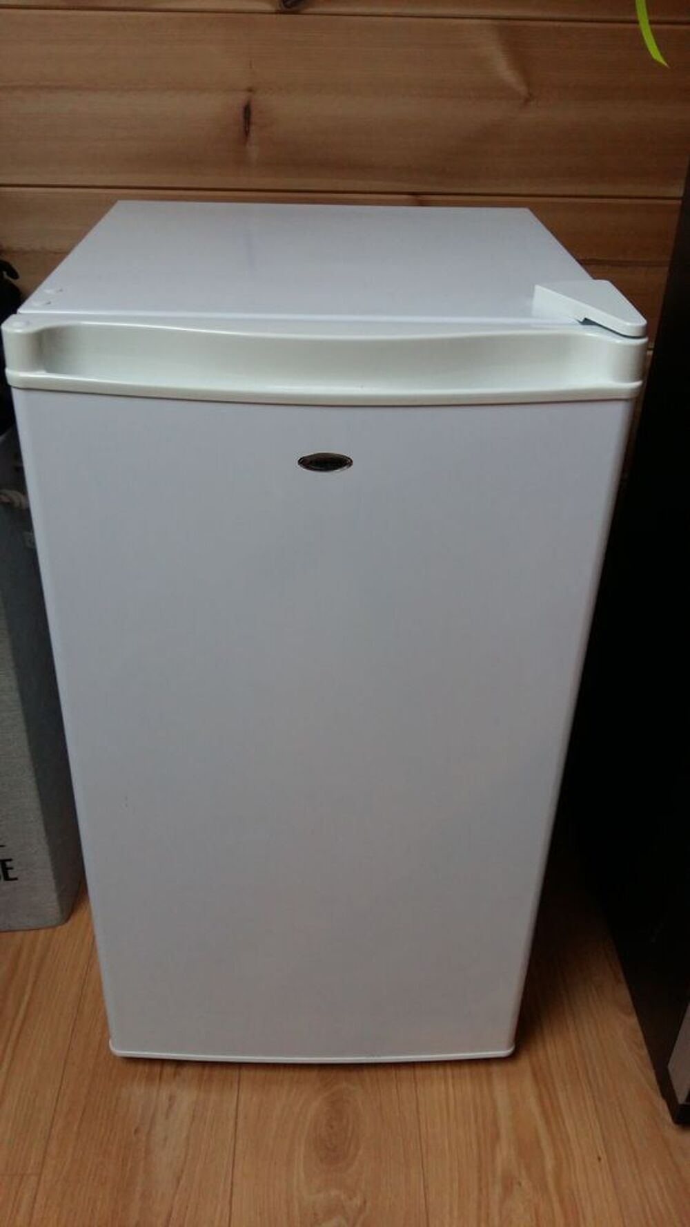 R&eacute;frig&eacute;rateur (Frigo) JEKEN Electroménager