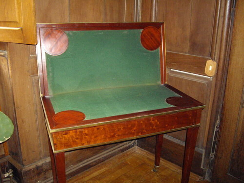 jolie table &agrave; jeu du 19&deg; si&egrave;cle Meubles
