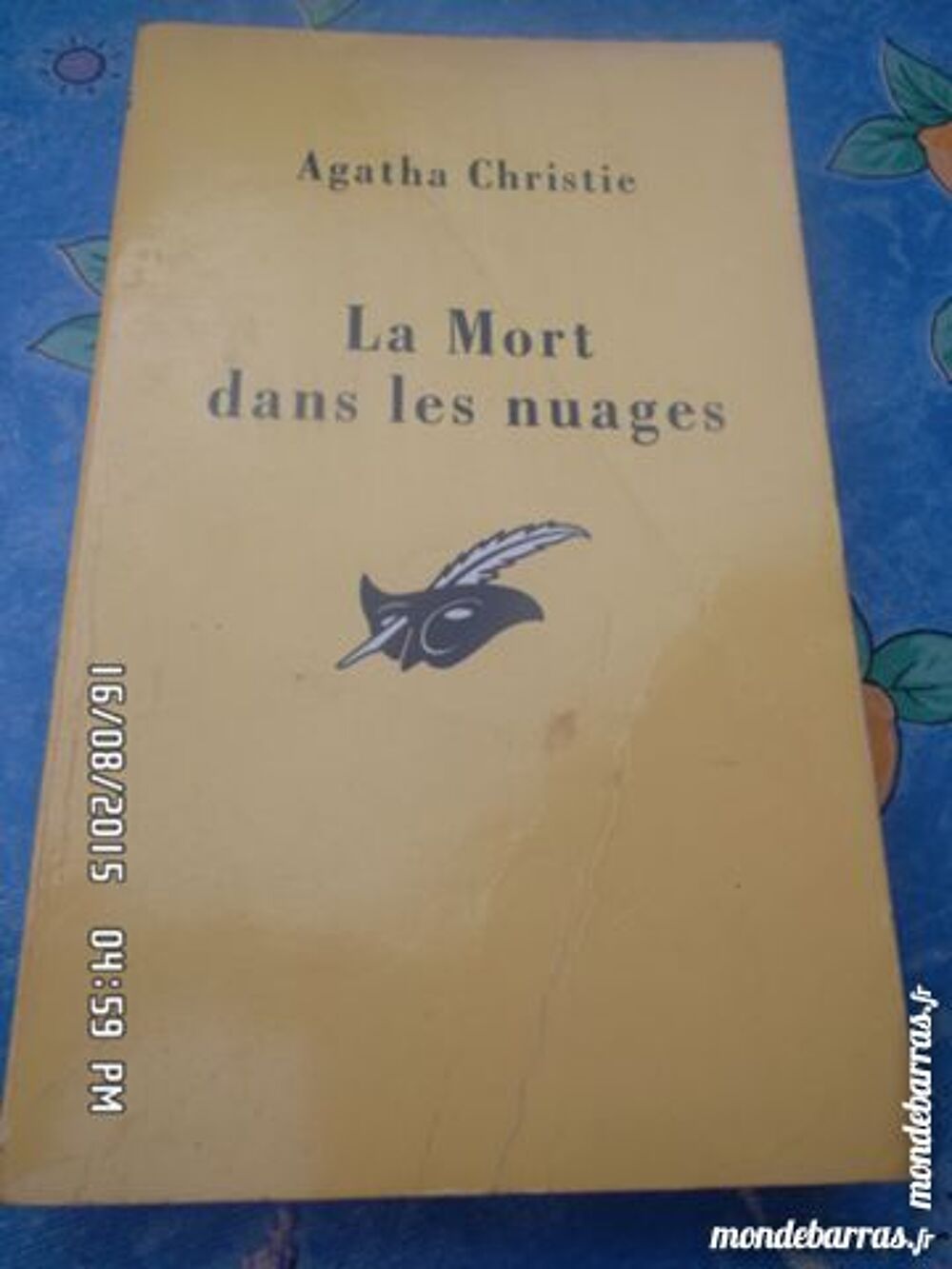 LA MORT DANS LES NUAGES Livres et BD