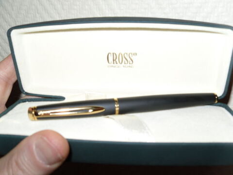 Stylo  plume de la Marque..., Bleu / Or  Etat neuf 40 Neuville-de-Poitou (86)