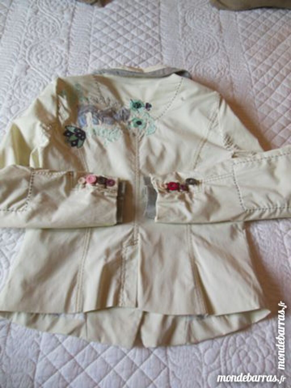 veste d&eacute;sigual Vêtements