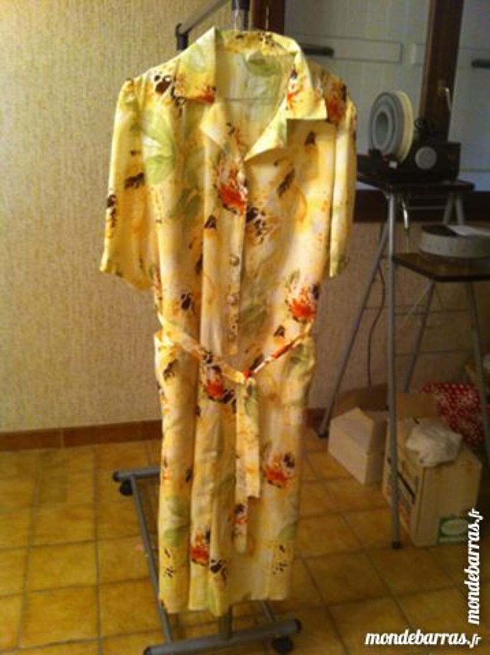 Robe jaune paille taille 48 (geo20) Vêtements