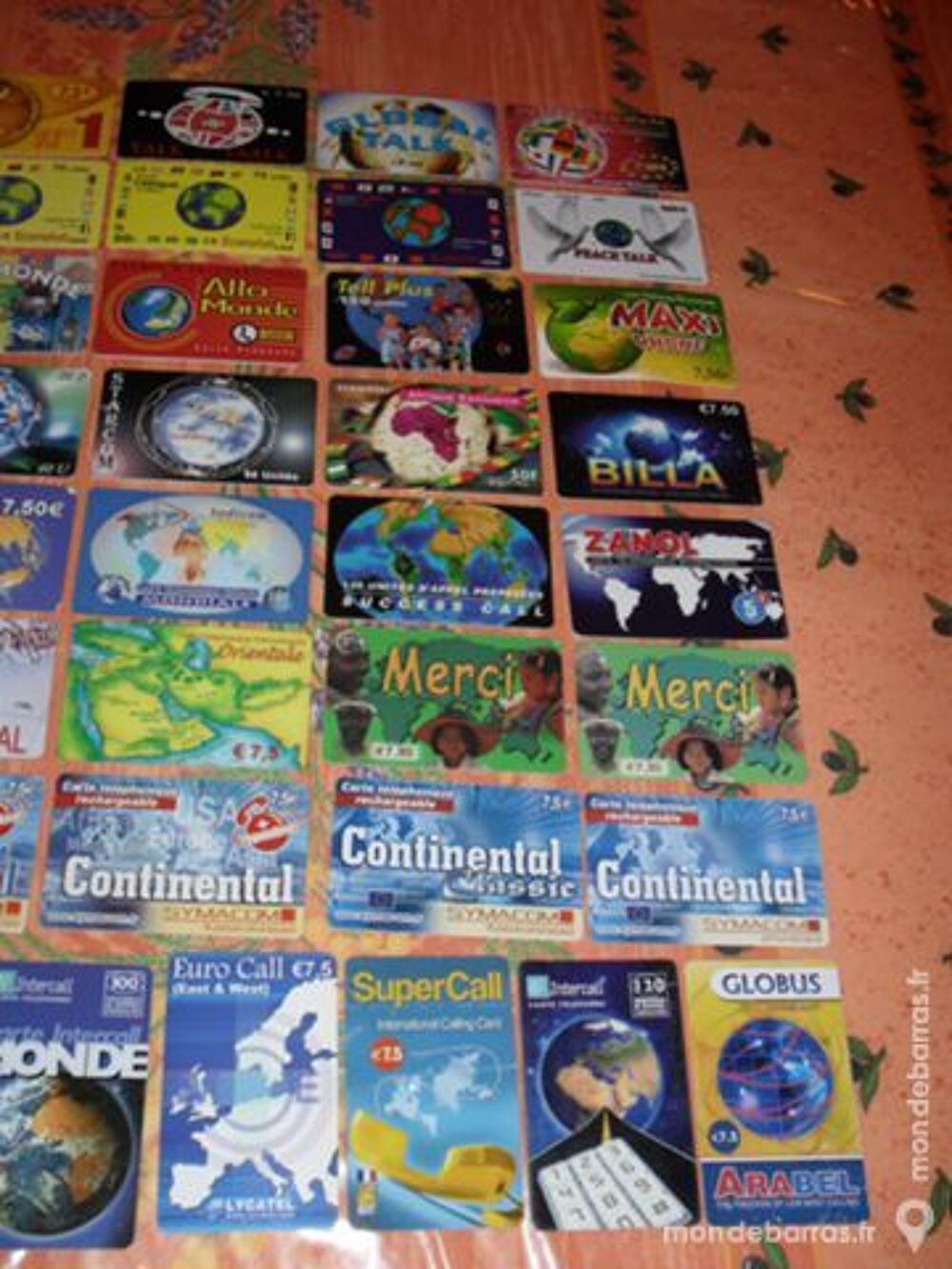 51 cartes t&eacute;l&eacute;phoniques pr&eacute;pay&eacute;es th&egrave;me Monde 