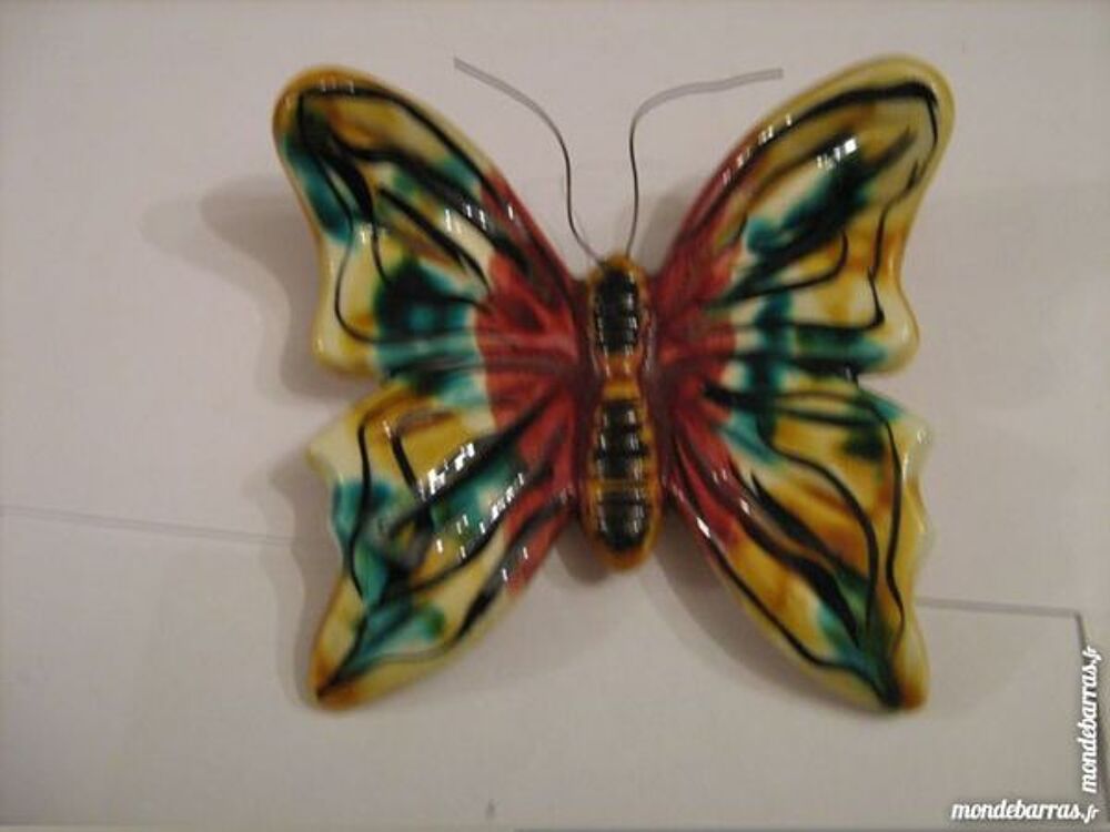 JOLI PAPILLON VALLAURIS 