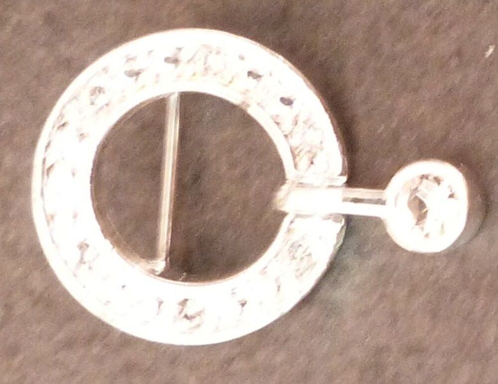 broche argente strass Bijoux et montres