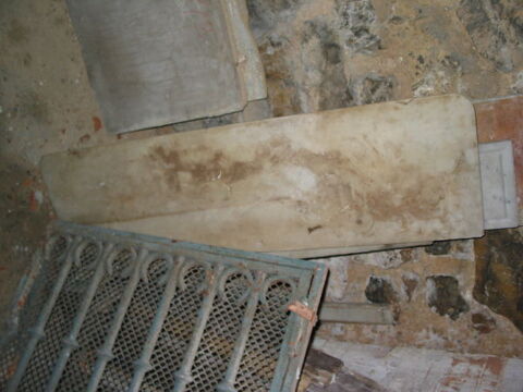 1 Autre Marbre 145 x 30 ep 20 mm plusieurs plaques dispo.
20 Marseille 13 (13)