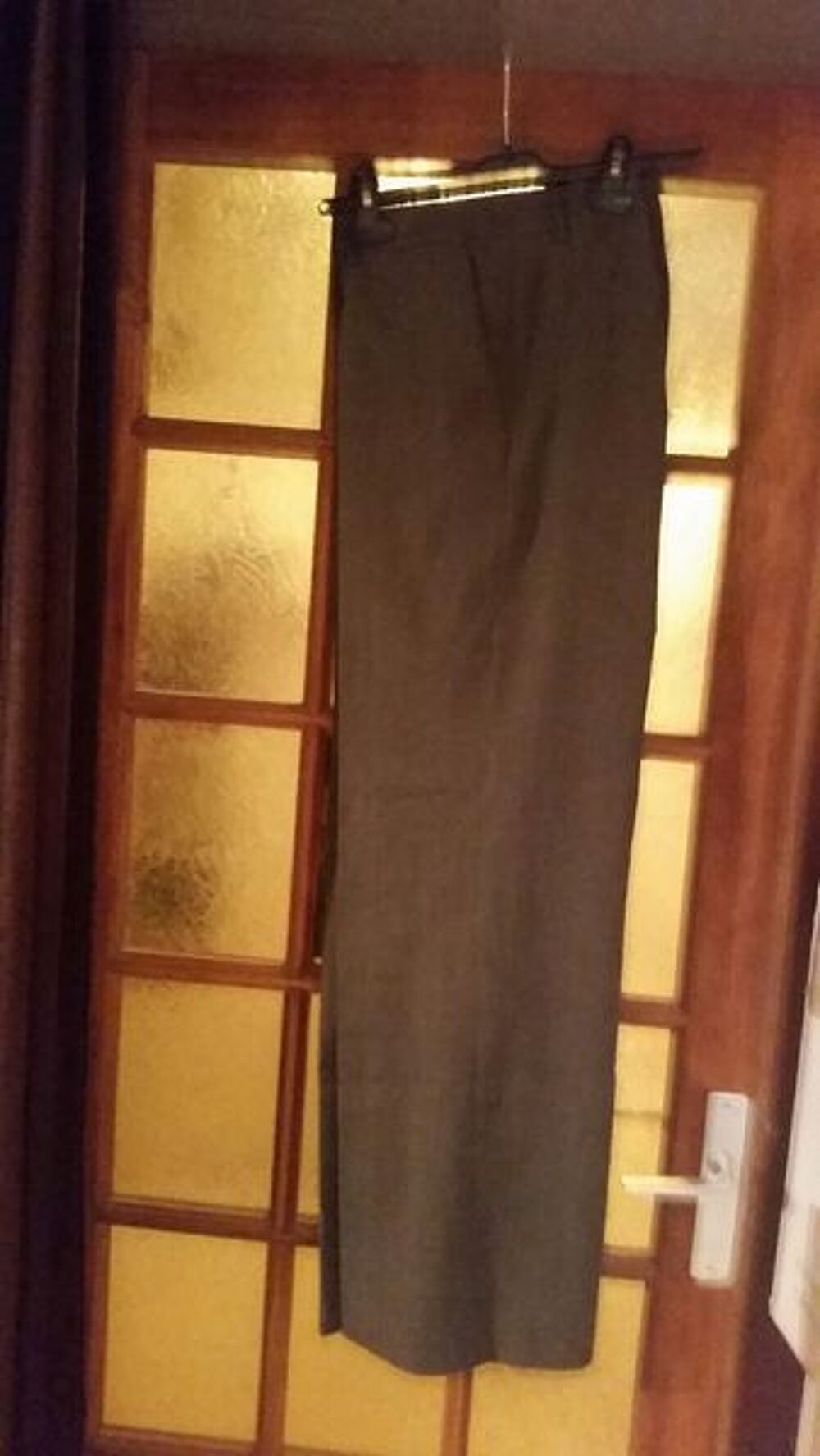 PANTALONS T 44 Vêtements