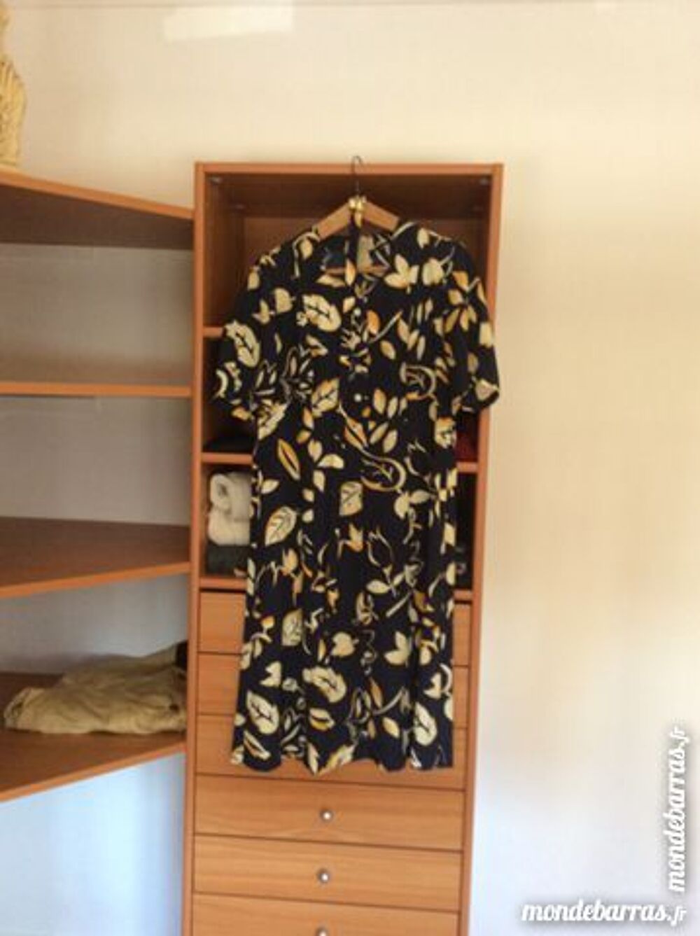 ROBES DIVERS MODELES Vêtements
