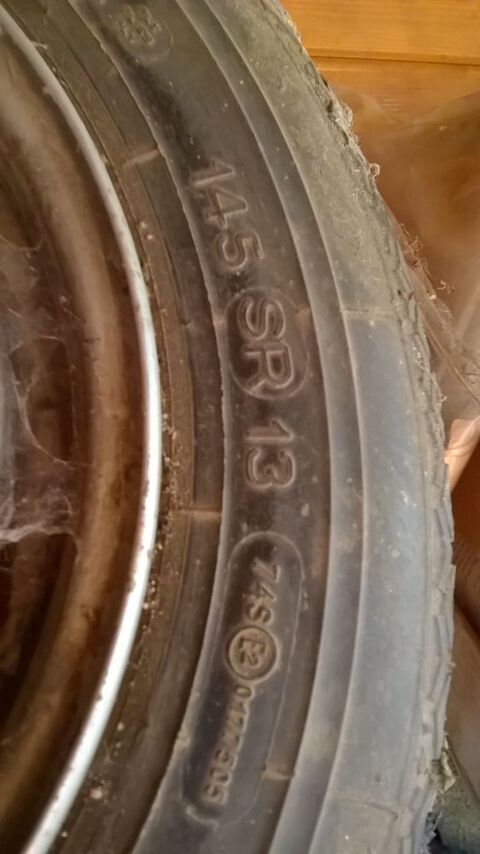 Roues voiture 10 Parthenay (79)